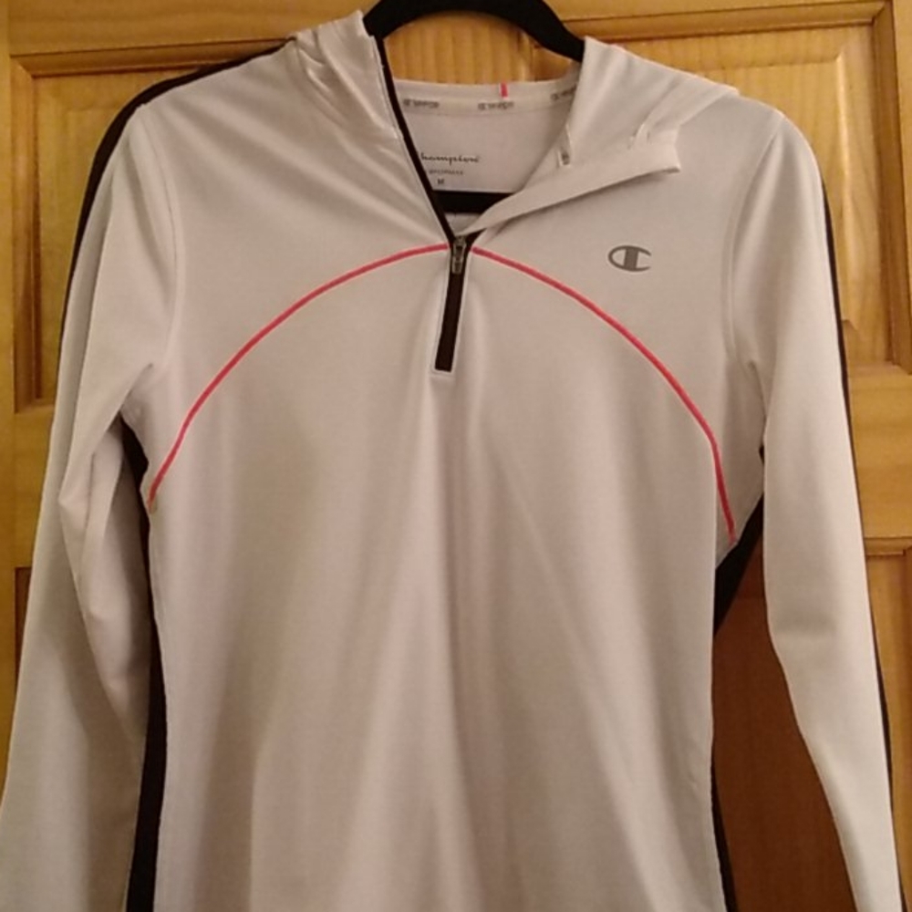 Champion running hooded shirt- M